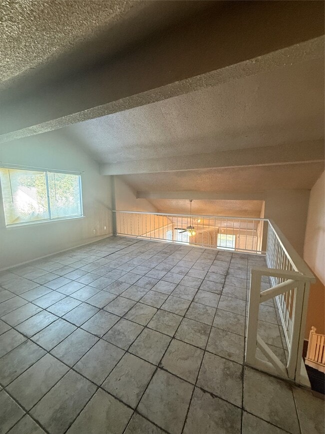 Foto del edificio - 5207 Sweetwind Ln