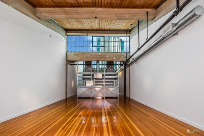 Foto del edificio - 245 5th St
