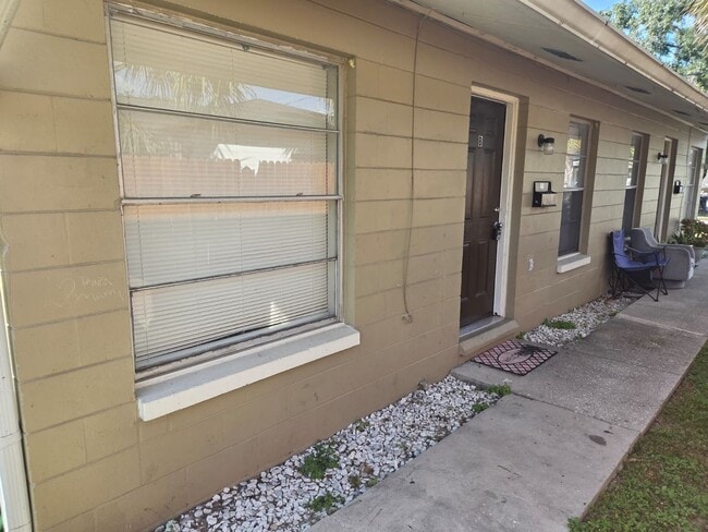 Photo - 2322 W St John St Apartment