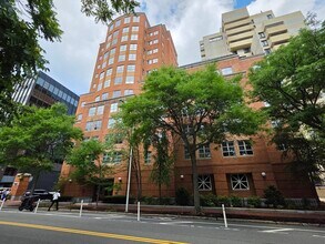 Building Photo - 931 Massachusetts Ave