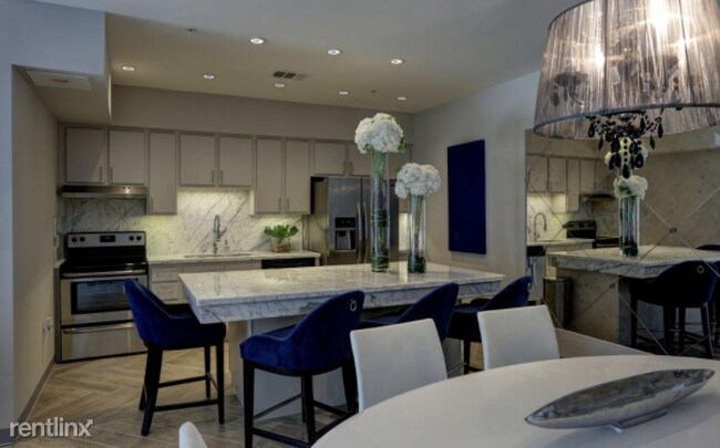 Foto del edificio - 4004 Bellaire Blvd