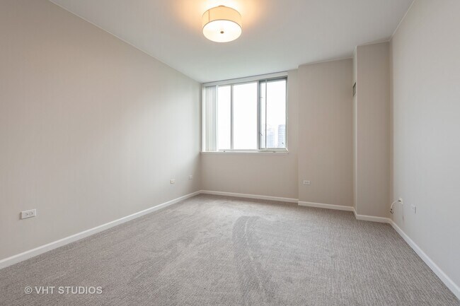 Building Photo - 1515 S Prairie Ave