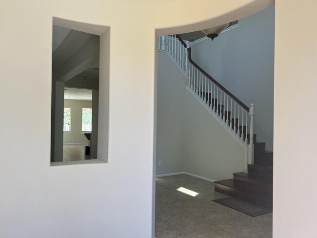 Building Photo - 27749 Hackberry St
