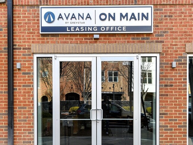 Building Photo - Avana on Main