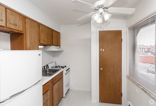 Estudio - 430 ft² - Serenity Manor 55+ Independent Active Living