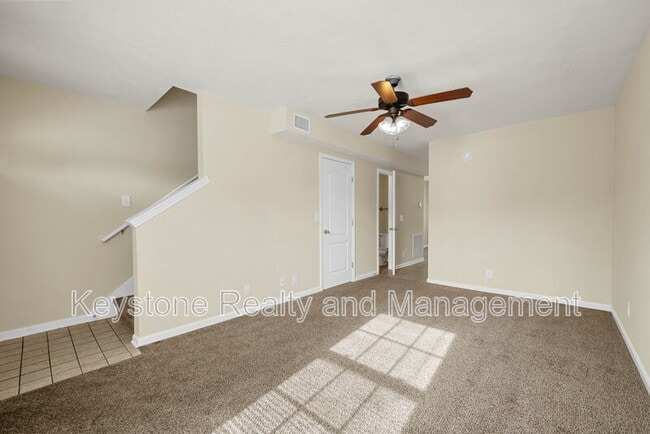 Foto del edificio - 2332-6 Raleigh Ct.