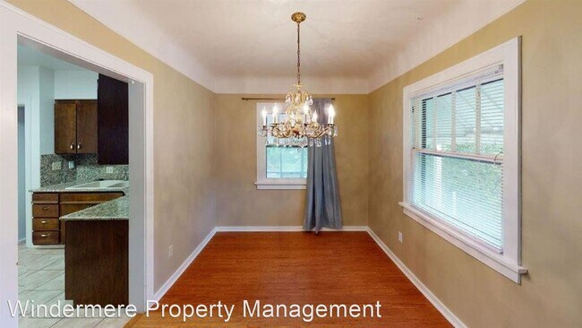 Foto del edificio - 3 br, 1.5 bath House - 217 Howard Street