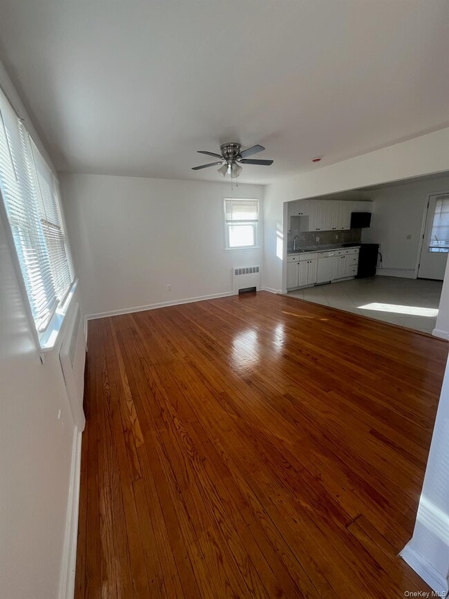 Building Photo - 117 Blydenburgh Ave