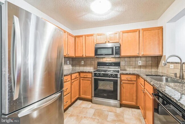 Building Photo - 12024 Taliesin Pl