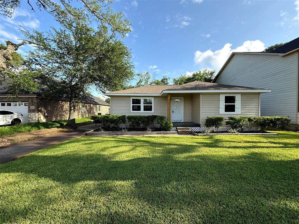 Foto principal - 8113 Tavenor Ln