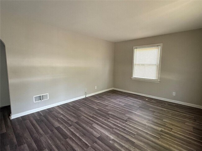Foto del edificio - 10124 Winkler Dr