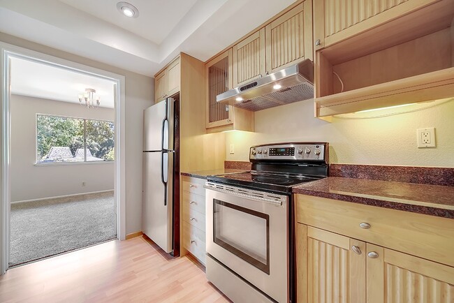 Building Photo - 14333 Saratoga Avenue, Unit #4