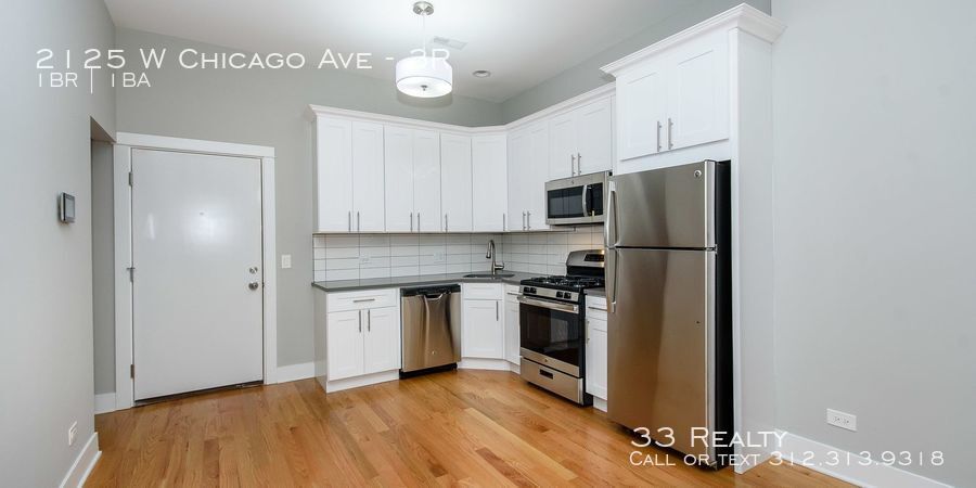 Primary Photo - 2125 W Chicago Ave