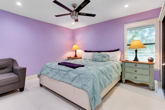 Foto del edificio - 3789 Blue Ridge Rd