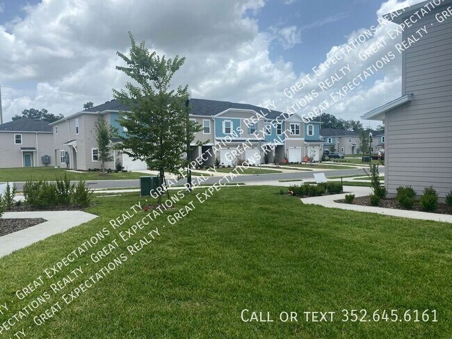 Foto del edificio - 4859 SW 81st Lp