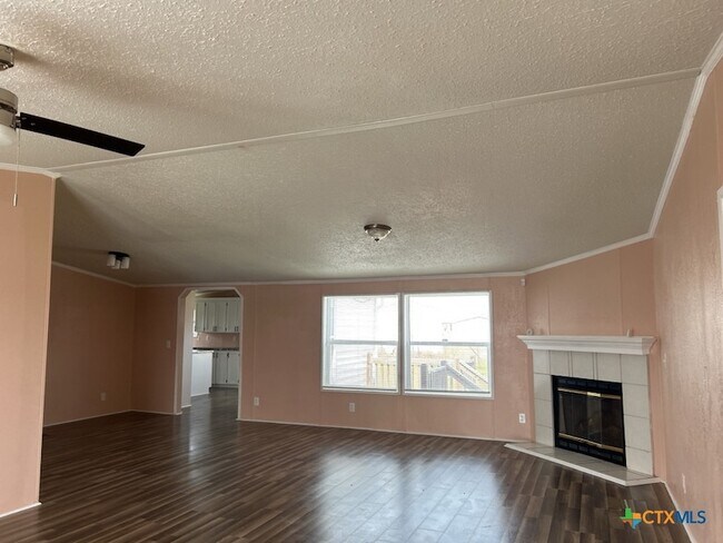 Building Photo - 5013 Tiffany Cir