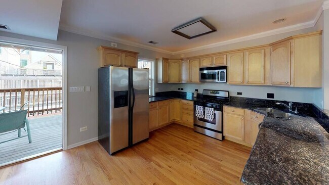 Foto del edificio - 1632 W Blackhawk St