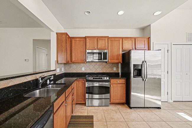 Building Photo - Immaculate & Move-in Ready Home in Desirable 55+ Community - Carolina Preserve