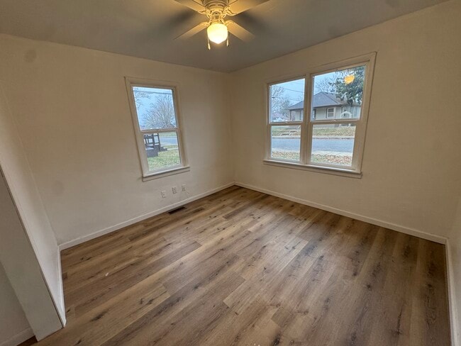 Foto del edificio - 1320 N Jay St