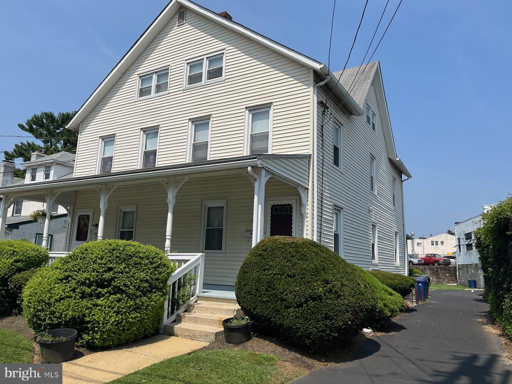Primary Photo - 2313 Jenkintown Rd