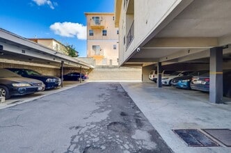 Interior Photo - Queen Street Homes
