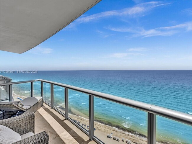 Foto del edificio - 17001 Collins Ave