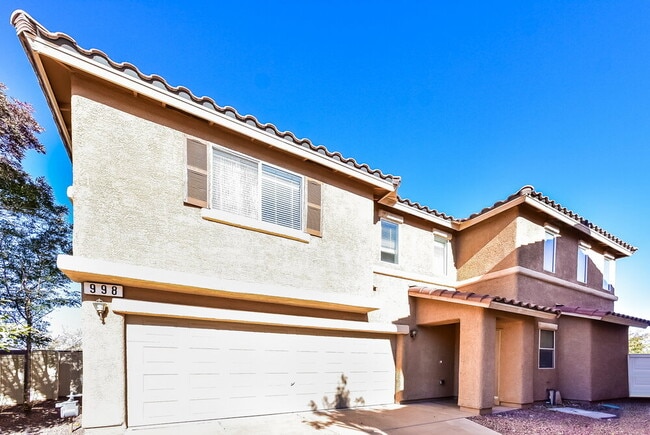 Building Photo - 998 Alfonso Ave