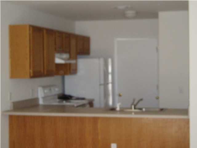 Foto del edificio - 1801 Treeline Ct