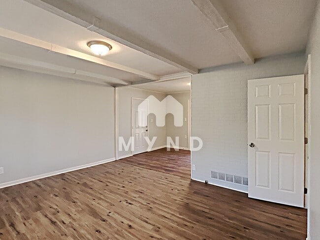 Building Photo - 6852 Cherry Cir
