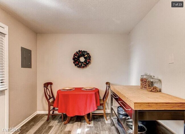 Building Photo - 2 br, 2 bath Townhome - 6601 Bangor Ave