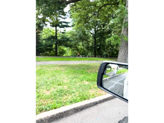 Building Photo - 3804 Bronx Blvd