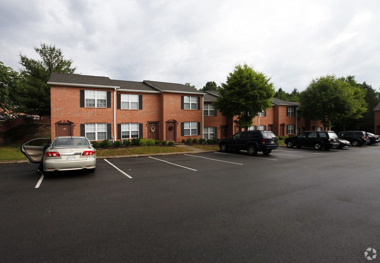 Hickory Pointe Apartments Hendersonville, TN