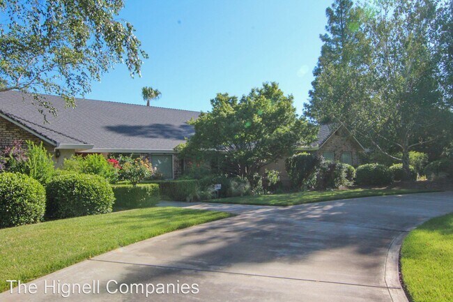 Building Photo - 4 br, 3 bath House - 4444 Garden Brook Dr.