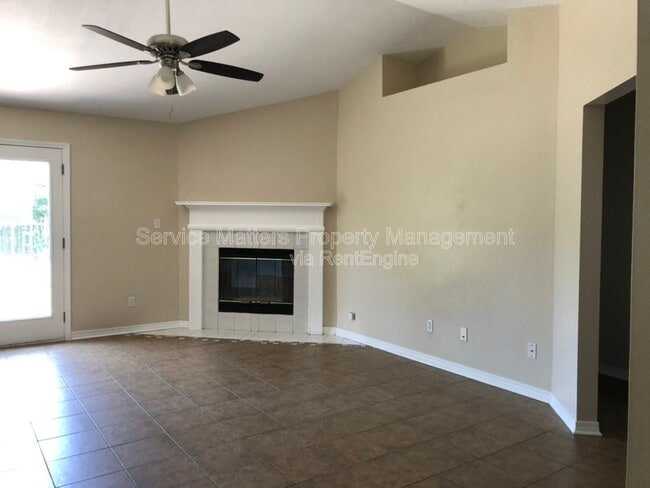 Foto del edificio - 4373 Bayou Ridge Dr