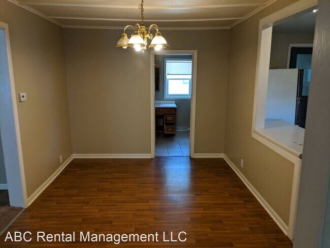 Foto del edificio - 2 br, 1 bath House - 906 7th Ave