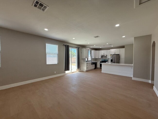 Foto del edificio - Lancaster Remodeled 3 bedroom - Available Now!