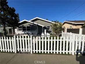 Building Photo - 1017 Ave De Pio Pico