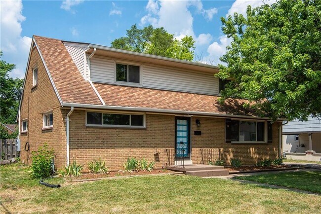 Building Photo - 611 Winston Dr