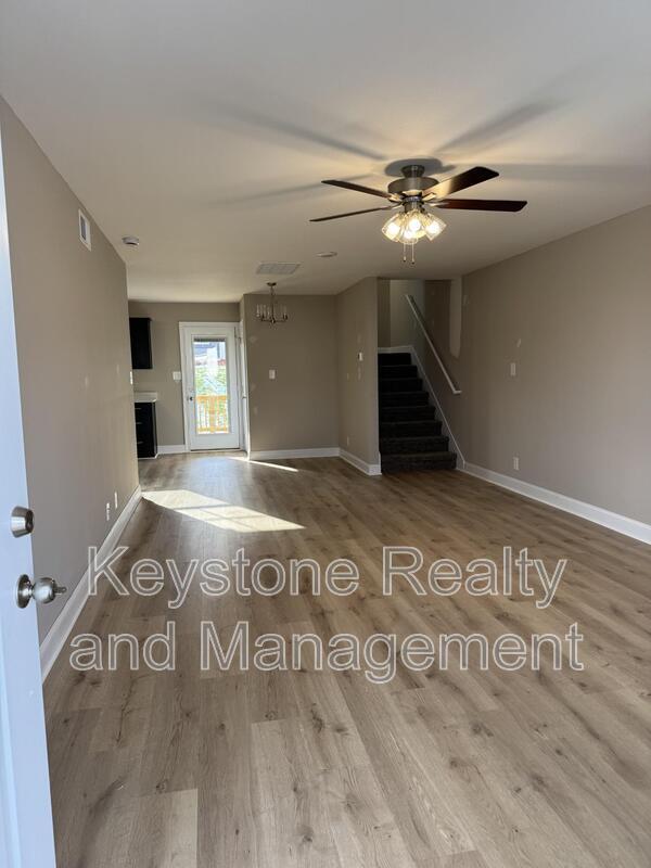 Foto del edificio - 122 Ralph Ct