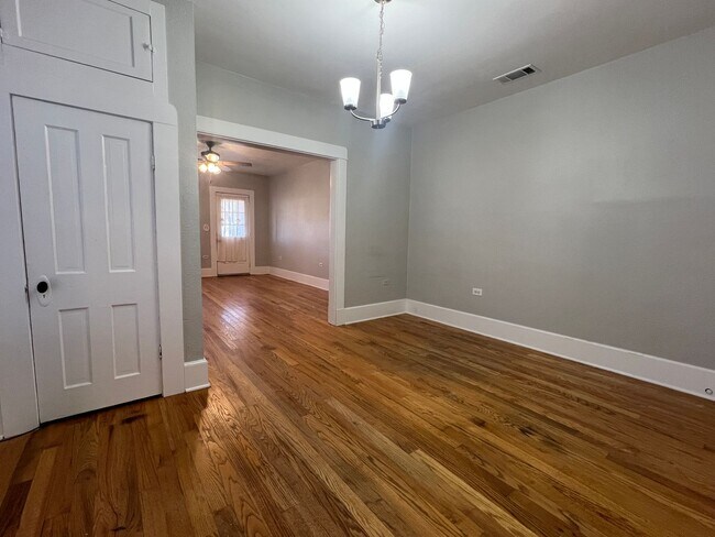 Foto del edificio - Bungalow Home in Central Waco