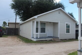 Building Photo - 5726 Gardendale Dr
