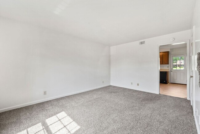 Foto del edificio - 276 Northridge Dr
