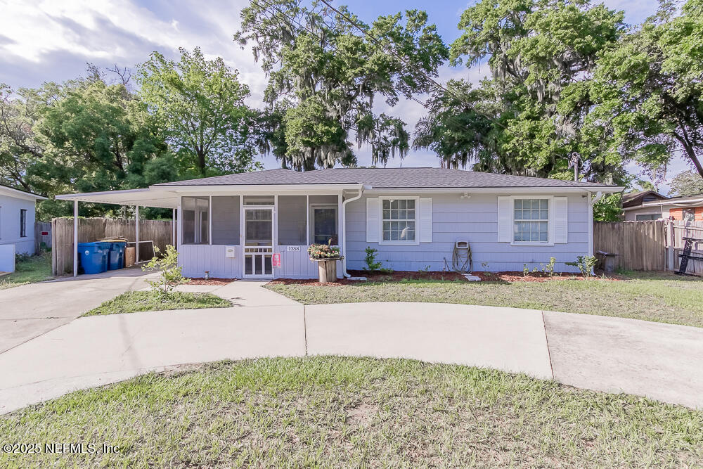 Primary Photo - 1358 Hollyhock Cir