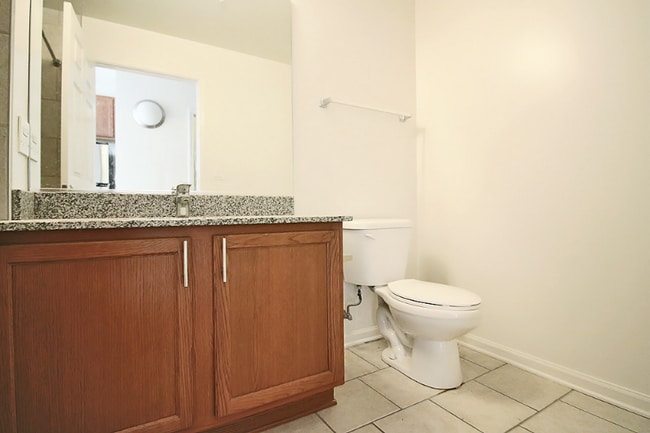 Building Photo - 57 E 8th St