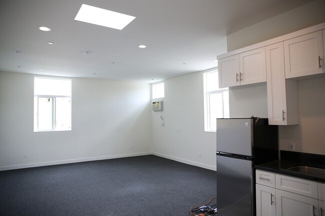 Foto del interior - 534-538 N Westmoreland Ave