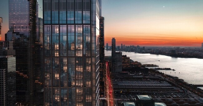 Building Photo - 555 W 38th St