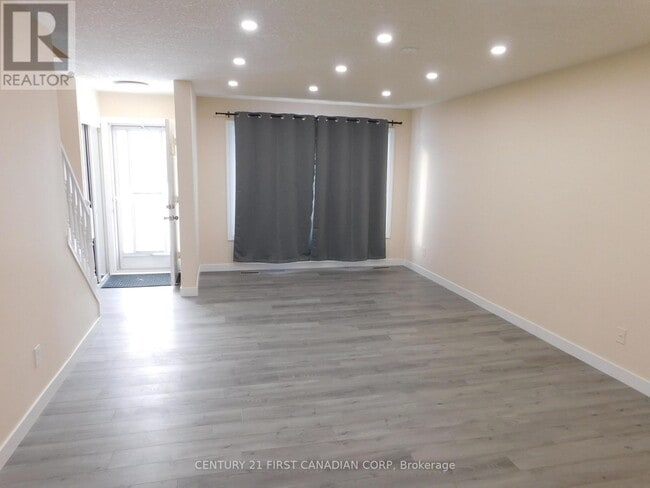 Building Photo - 1095 Jalna Blvd