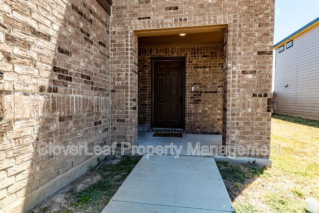 Building Photo - 10406 Labrado Dr