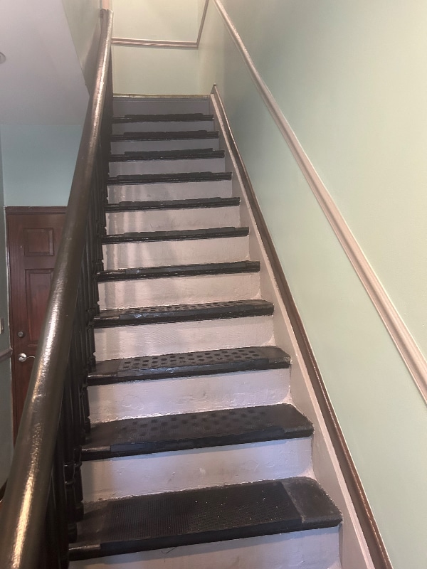 Building Photo - 21 Linden St