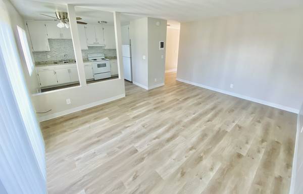 UNIDAD INFERIOR - PLANO DE NIVEL DE PISO - La Mesa Highview Apartments